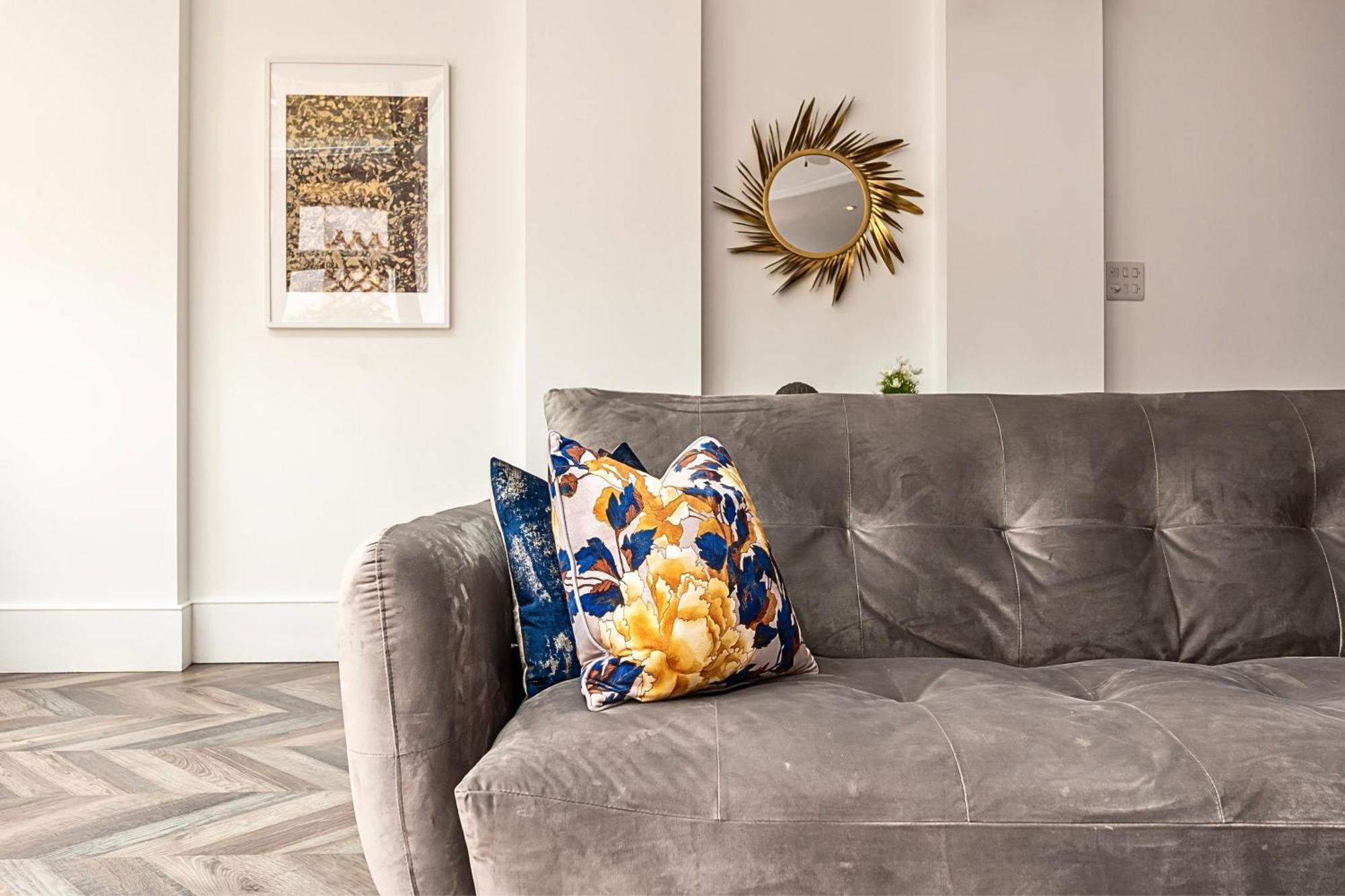 The Secret Kensington Garden Mews-2 Bedroom Full House-2 Train Lines- Spacious-Kings Road- Harrods -Chelsea Stadium-Private Small Patio London Kültér fotó